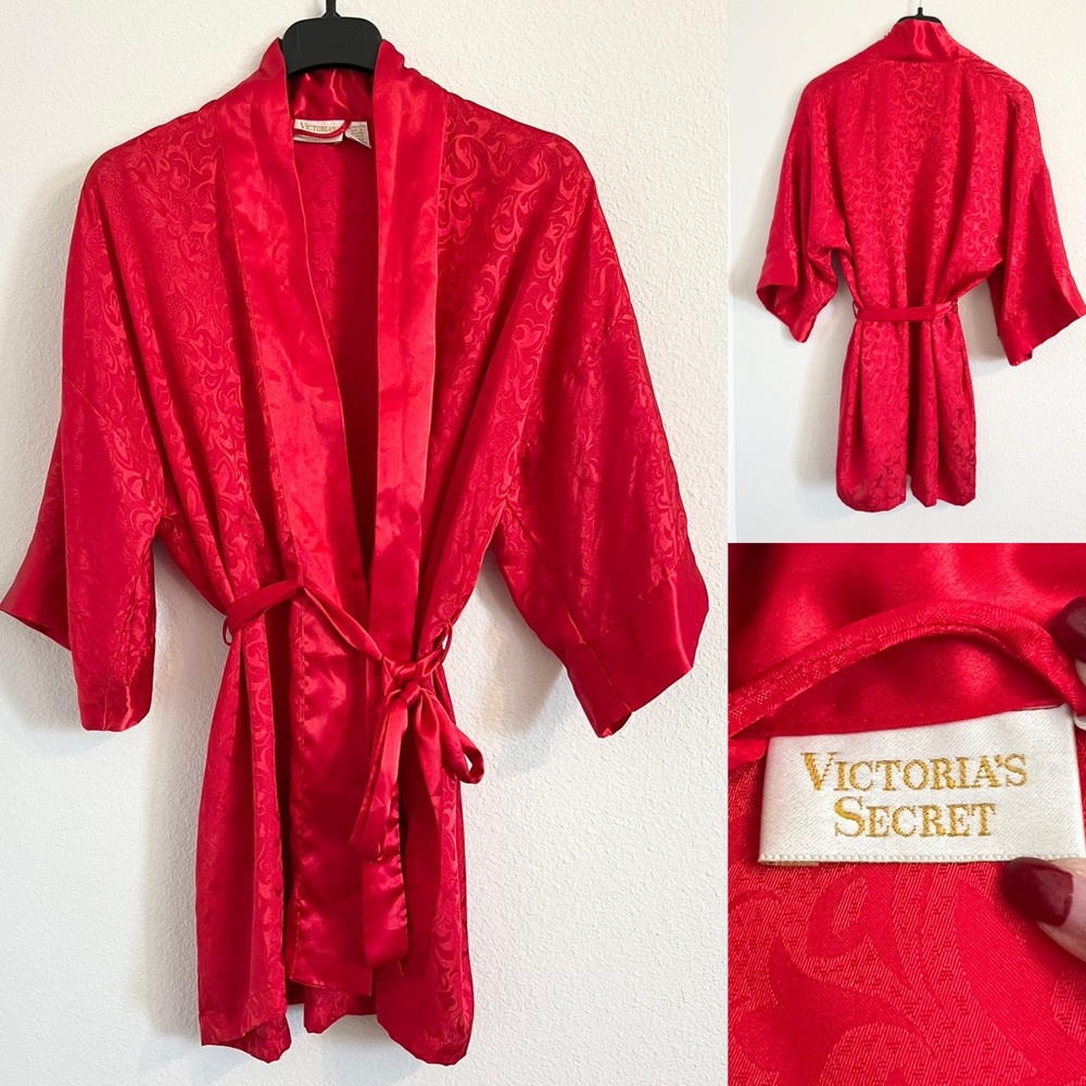 Victoria’s Secret Vintage Red Robe - Gem